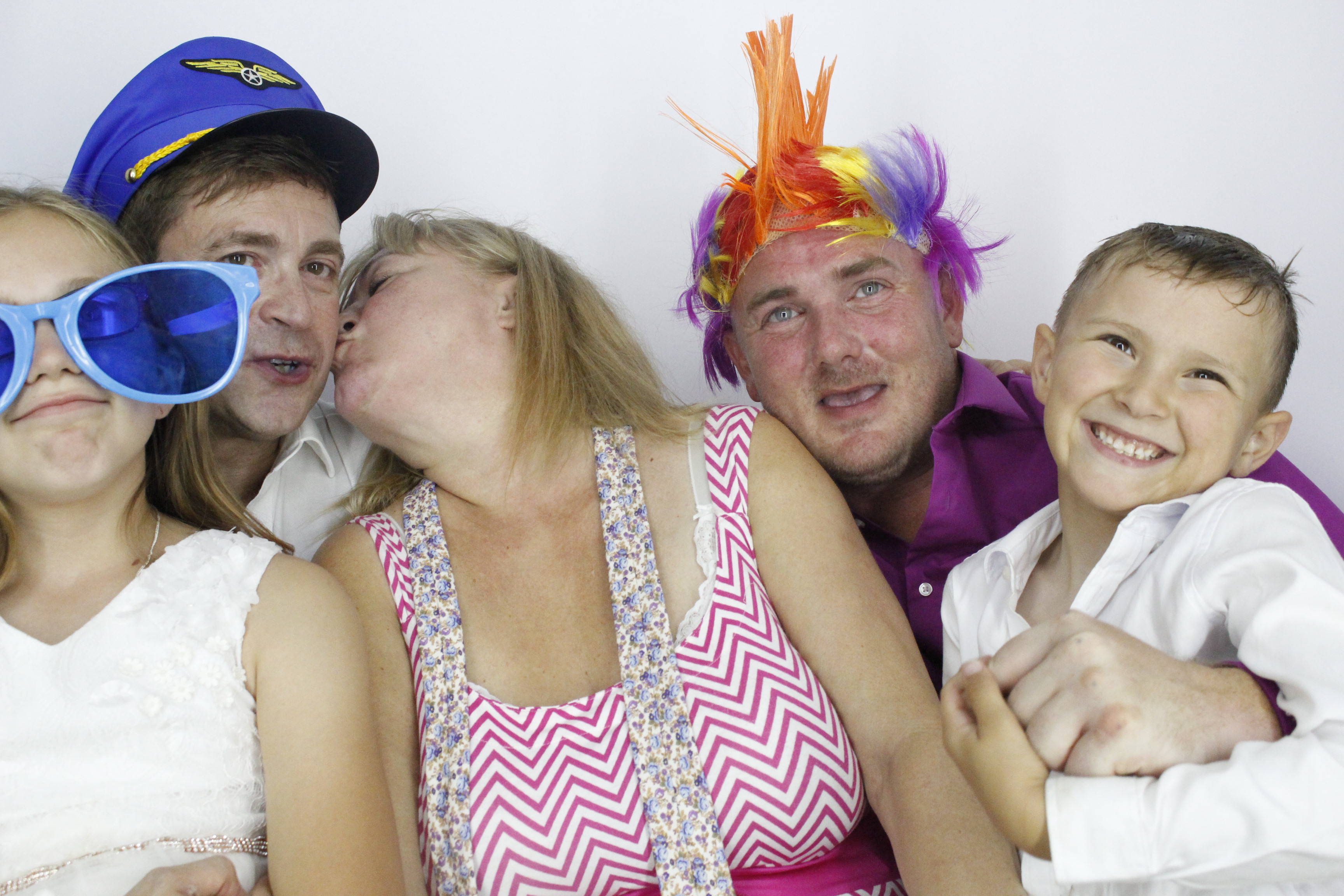 Sam & Rachel's Wedding | View more photos from the event at gallery.myphotoboothexperience.co.uk/u/MyPhotoBoothExperienceLtd/Sam-Rachels-Wedding